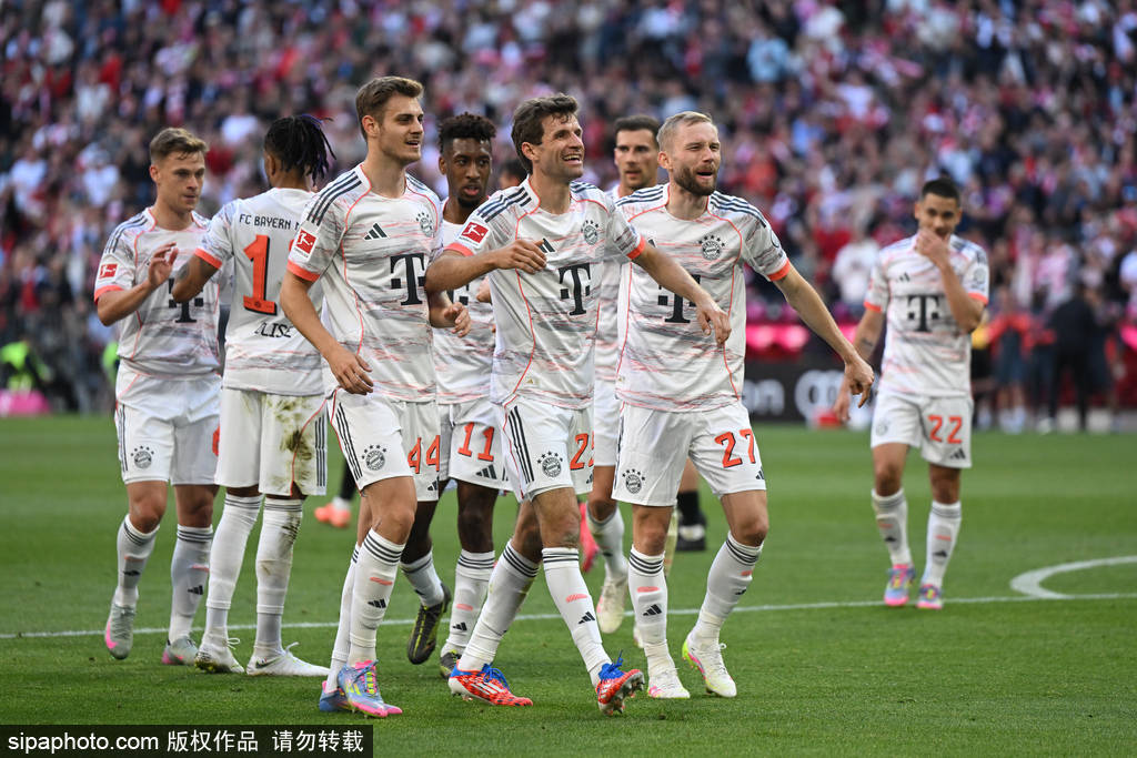 德甲-凯恩破门奥利塞传射 穆勒主场谢幕战拜仁2-0门兴