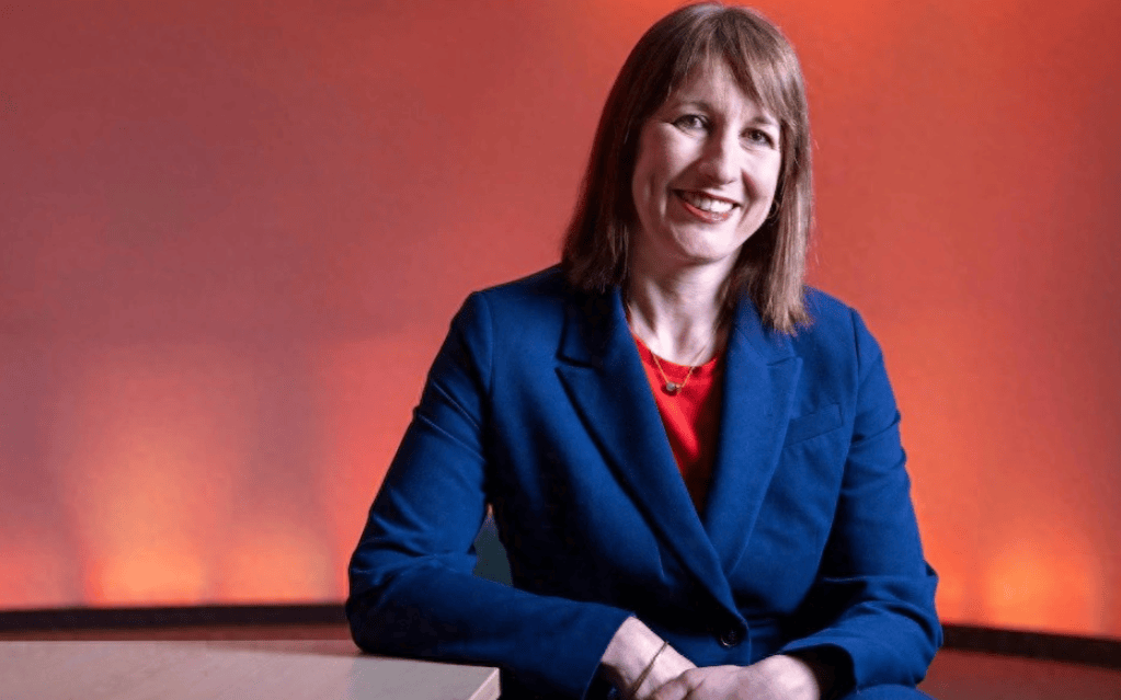 刚谈妥就翻脸，英国全球通告与中国做“切割”？中方反将一军