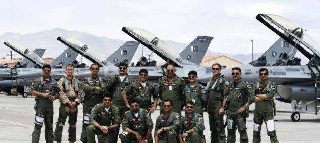 巴五大基地凌晨被炸,红旗导弹拦截失败!印度背后有高人指点?