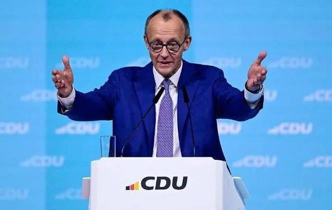 退出北约？绝不与中俄为敌！特朗普突收“噩耗”，最大盟友一夜倒戈