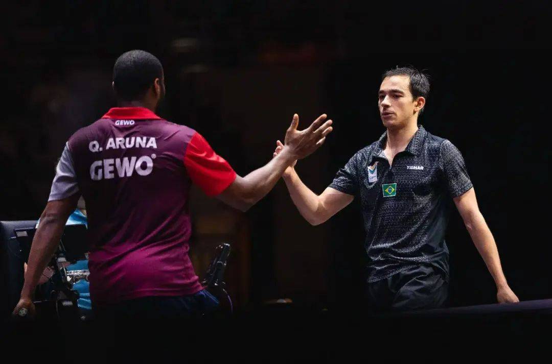 王楚钦逆转西蒙，梁靖崑、王曼昱、王艺迪、陈幸同晋级8强 | 多哈世乒赛单打