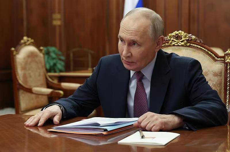 再不停战就麻烦了！乌宣布关键消息，一国专机直飞俄，传递重要信号