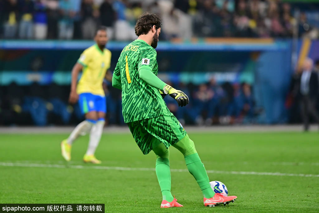 世预赛-库尼亚助攻维尼修斯制胜 巴西1-0巴拉圭提前2轮出线