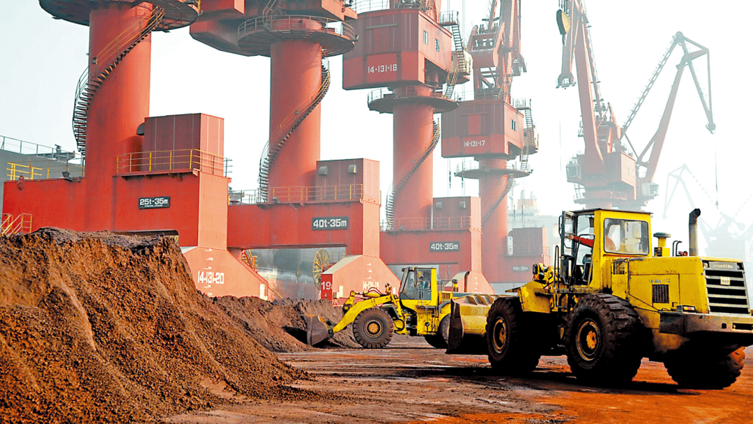 美代表连夜回国邀功!中方稀土防线未破,特朗普叹"中国难缠"