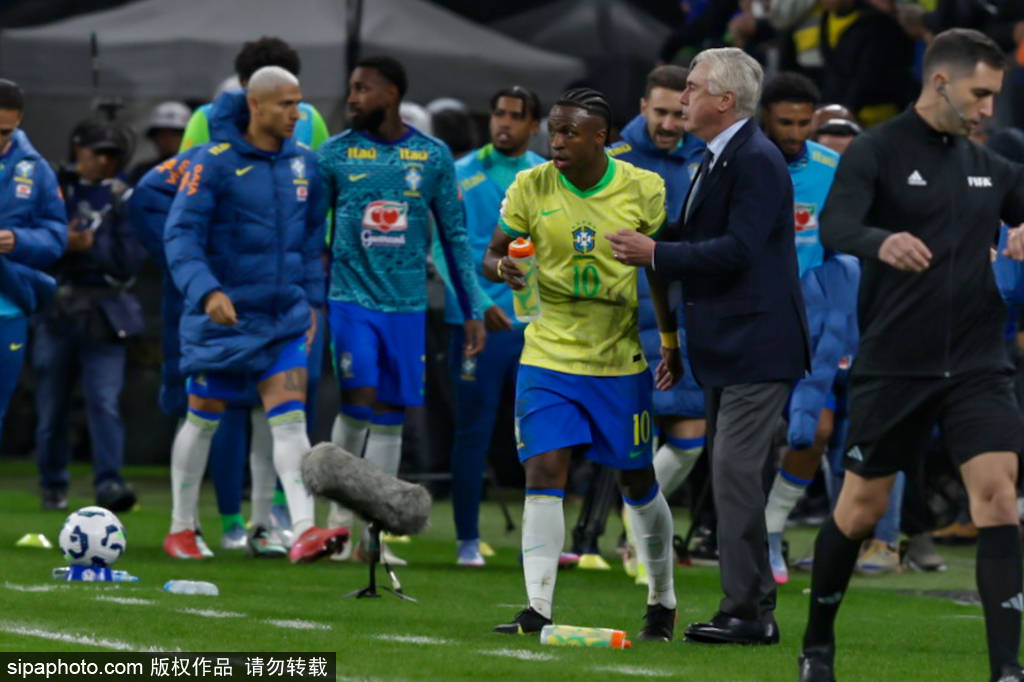 展望2026世界杯：C罗梅西谢幕战+巴西冲6星 意大利又缺席？