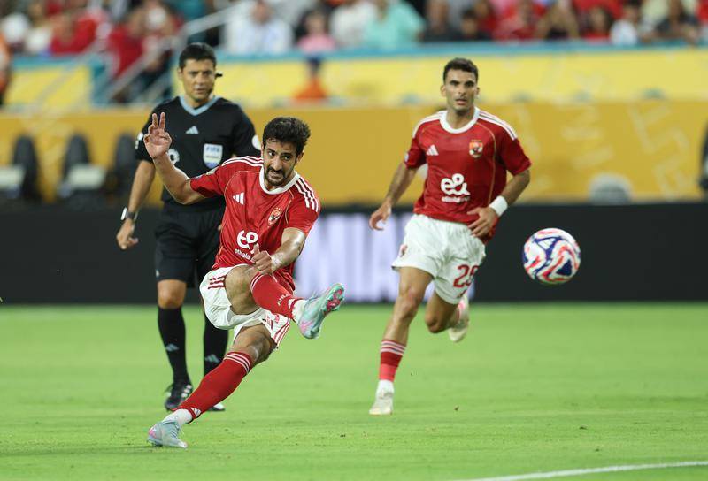 世俱杯揭幕战-乌斯塔里扑点梅西中框 迈阿密国际0-0开罗国民