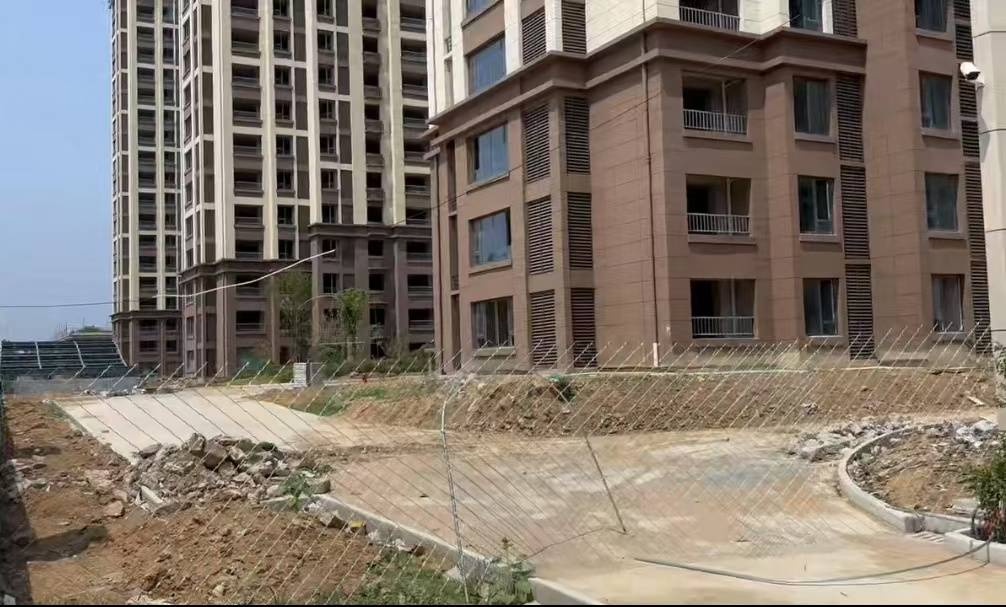 女子回应求交房视频被指“擦边”:什么样的人就会有什么眼光