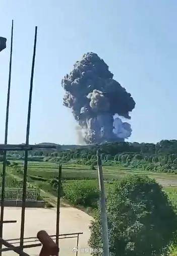 湖南花炮厂爆炸 负责人：厂里存了一两万个药饼