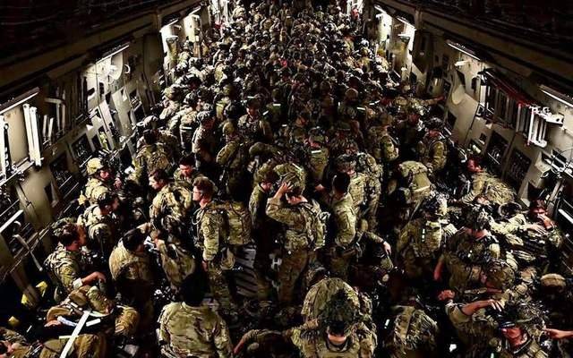 伊朗炸嗨了！11轮导弹雨砸下，以军终于扛不住了，早早亮出底牌