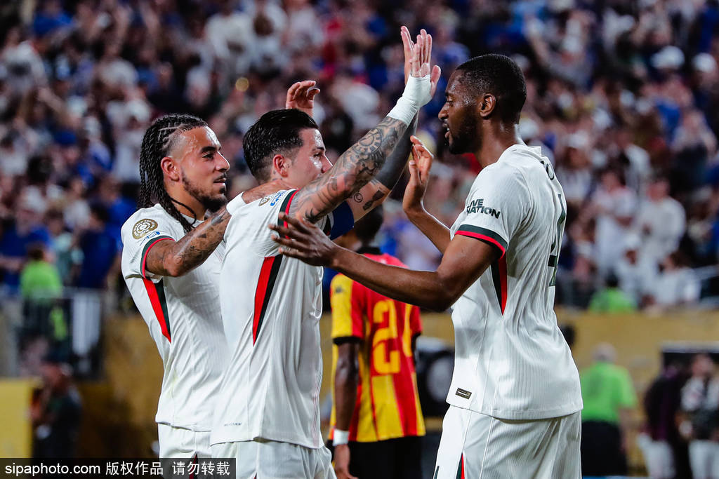 世俱杯-德拉普斩获首球 切尔西2分钟2球3-0以小组第2出线