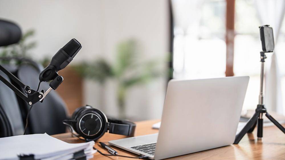 男子与女主播相恋发生矛盾后多次发生性关系，被控犯强奸罪、非法拘禁罪！一审判了