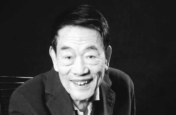 助理曝光杨少华死亡原因！吃淀粉肠是去世前3天拍的，并非临终当天卖货