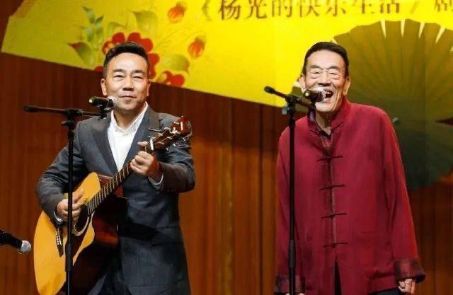 助理曝光杨少华死亡原因！吃淀粉肠是去世前3天拍的，并非临终当天卖货