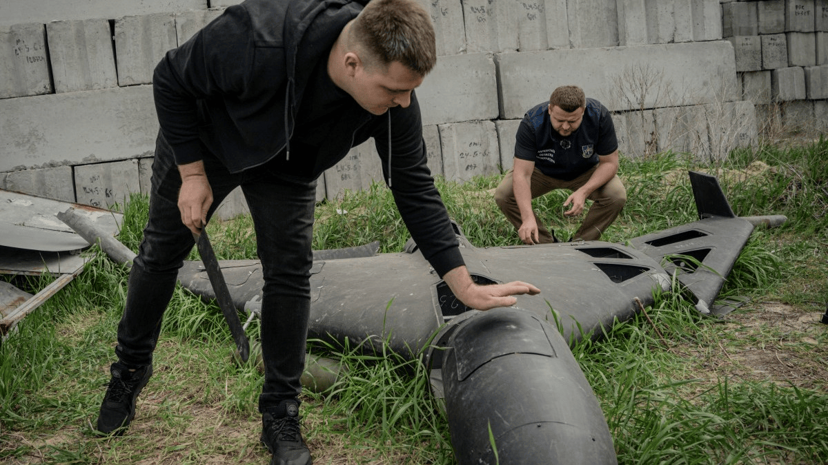 乌军F-16从北约基地出击，踏破俄罗斯红线：俄朝联军将登陆敖德萨