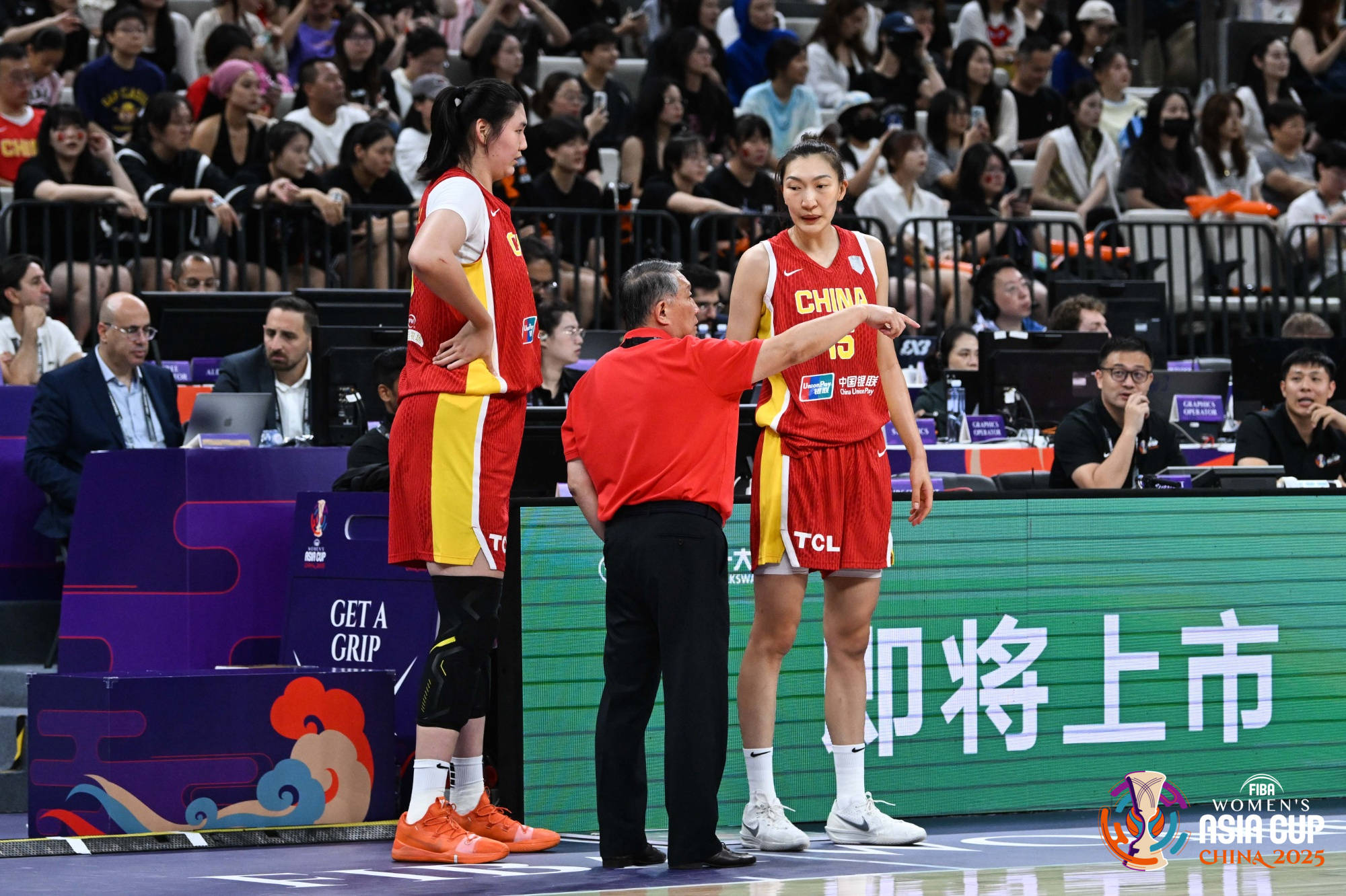 亚洲杯-张子宇18分王思雨19+7+7 中国女篮擒韩国获铜牌