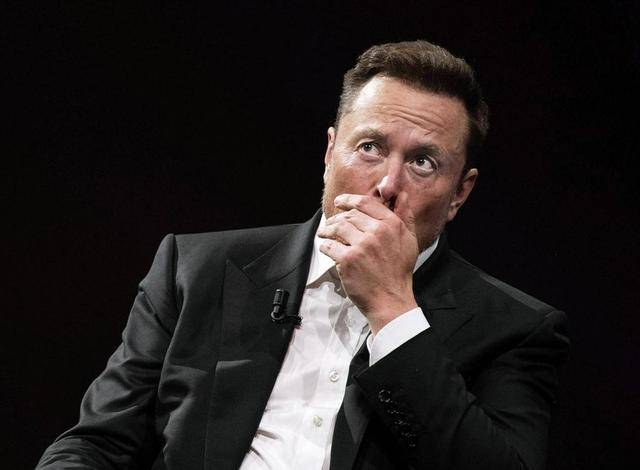 特朗普突然发现：“炮轰”政府的马斯克，掌握了至关重要的王牌