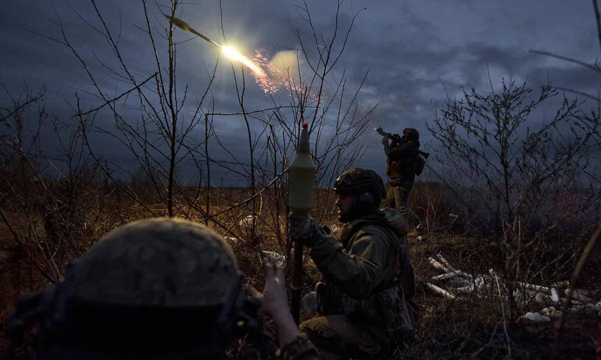 泽连斯基捅马蜂窝,副司令被抓,10万大军调转枪口进军基辅造反?