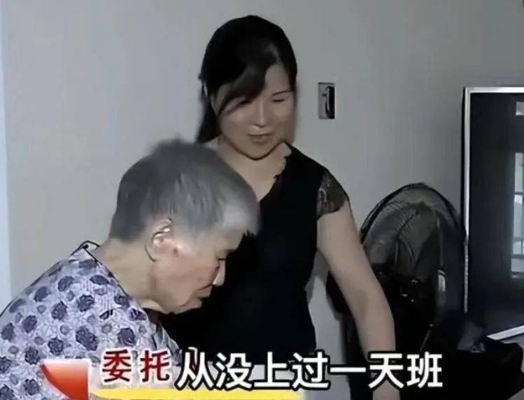 湖南55岁女子因长得太漂亮,没上过一天班,颜值曝光后网友都蒙了