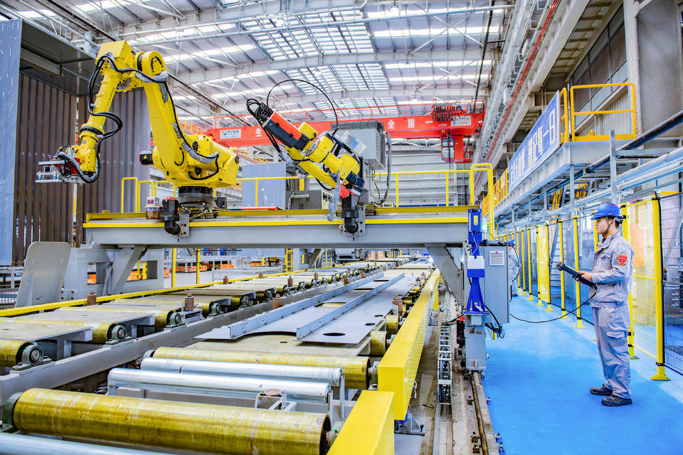 武汉理工大学教授裴志勇：载量更大、能耗更低，我们的船更懂运河