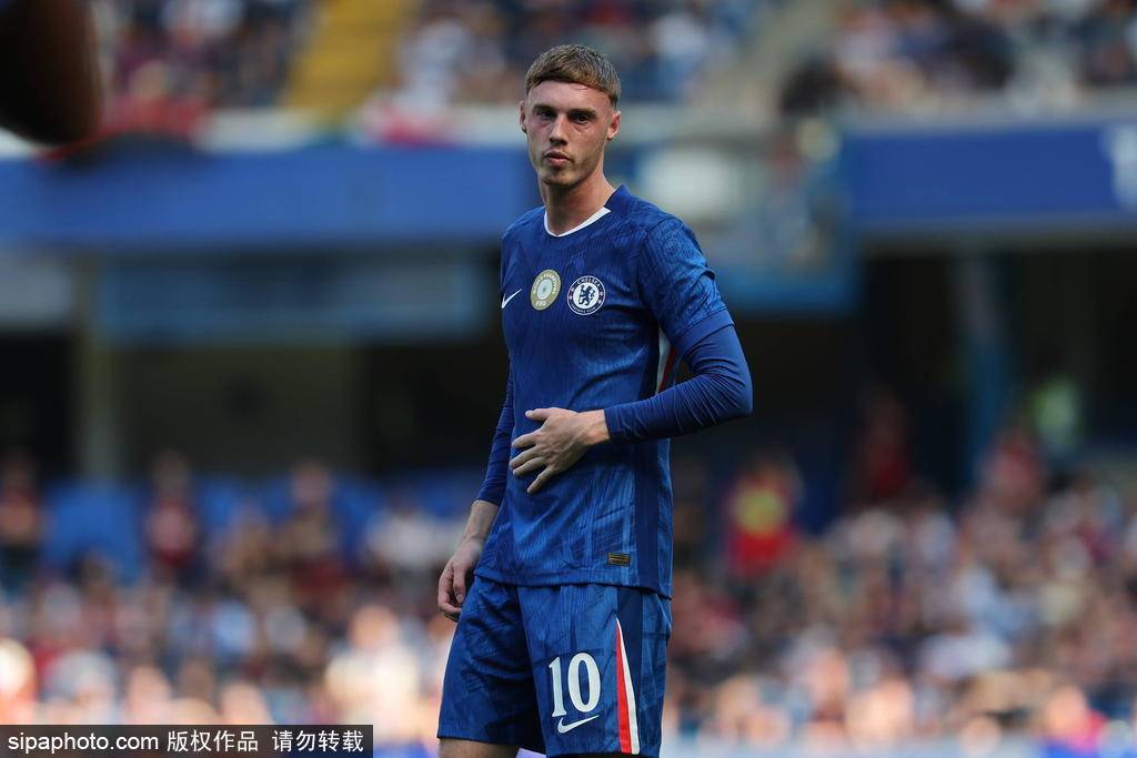 观战台：利物浦打响英超揭幕战 曼联枪手锋线天团火拼