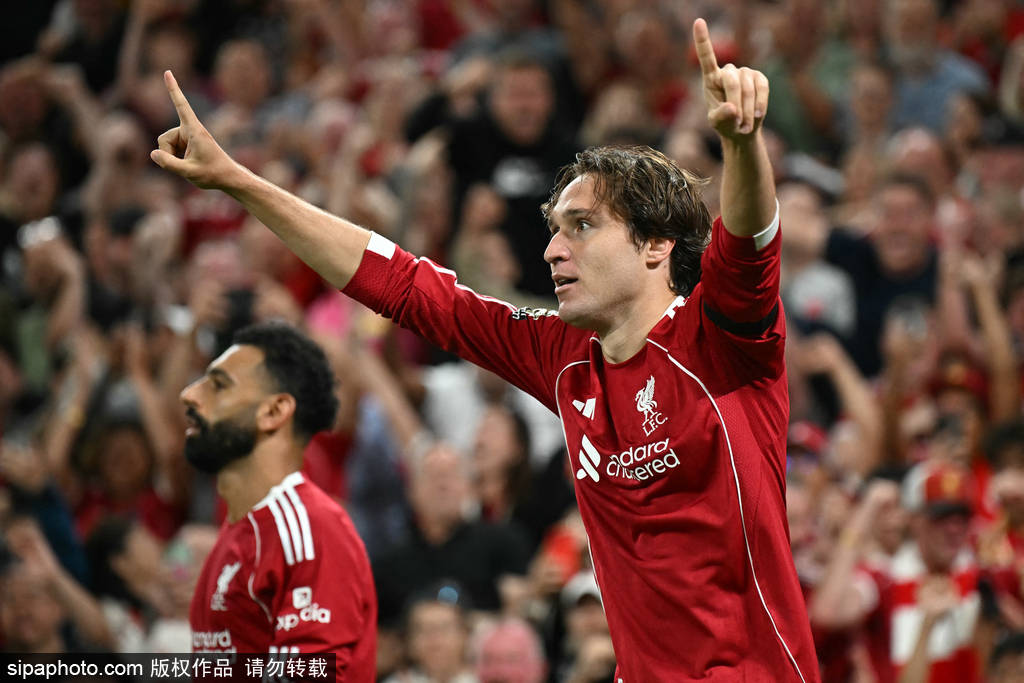 英超揭幕战-埃基蒂克传射萨拉赫破门 利物浦4-2伯恩茅斯