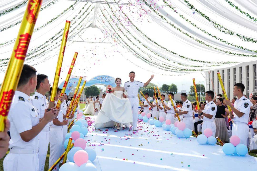 恭喜，他们结婚了！