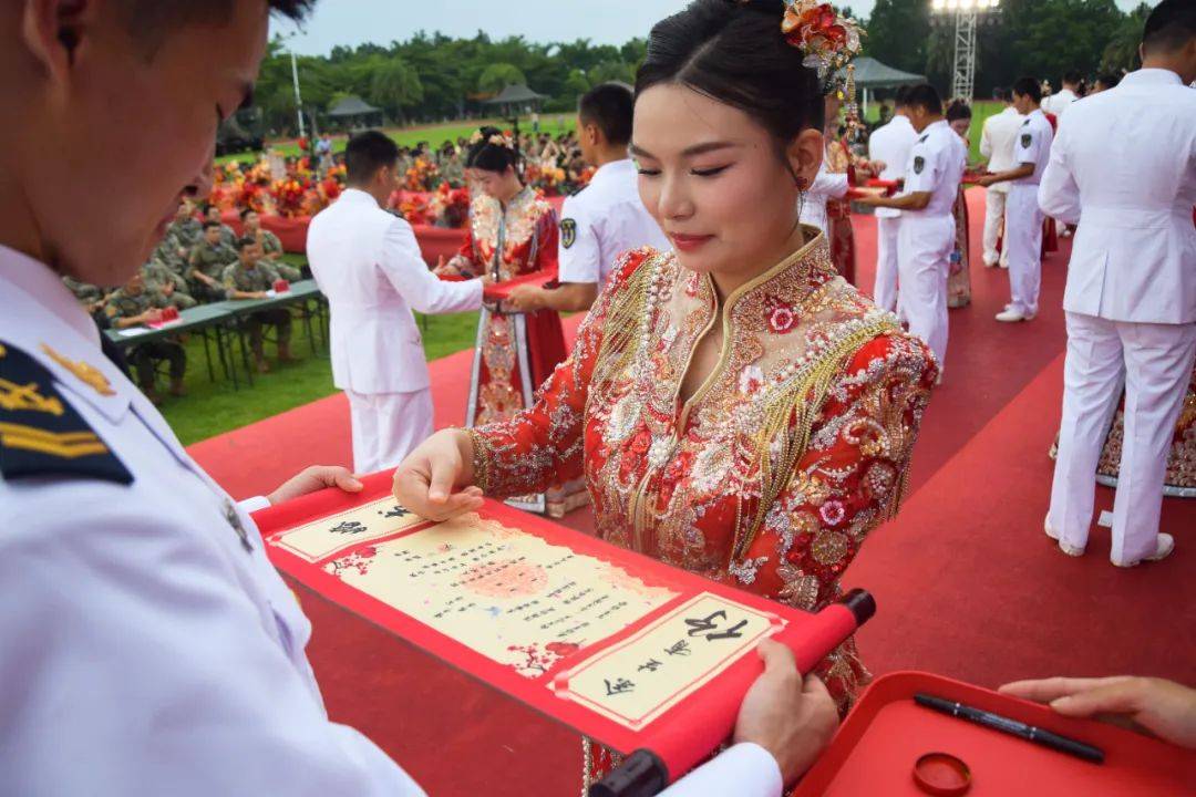 恭喜，他们结婚了！