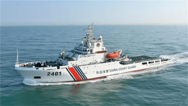 中国动真格了！海警艇发起追击，将菲坐滩军舰打了个措手不及
