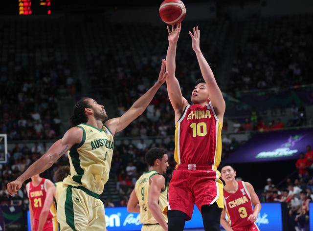 中国男篮队员王俊杰：下一次，我们把这一分赢回来