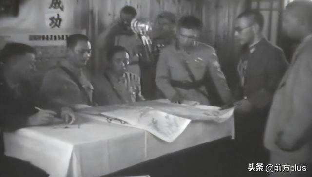 这张办公桌见证中国战区受降典礼