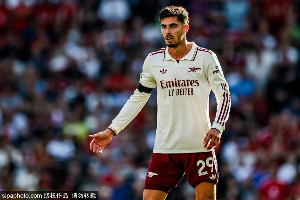 带刀侍卫！廷伯成为阿森纳近7年英超首位至少参与三个进球的后卫