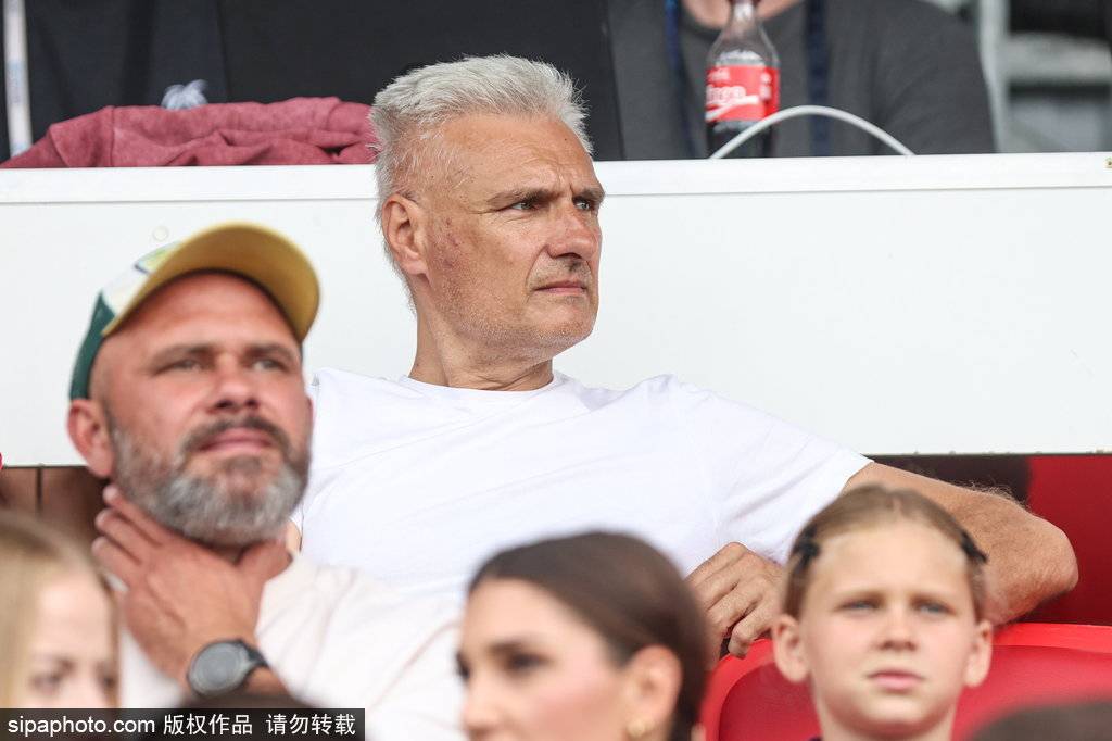 河南4-0大连英博：纳萨里奥的妙传与阿奇姆彭的绝妙射门