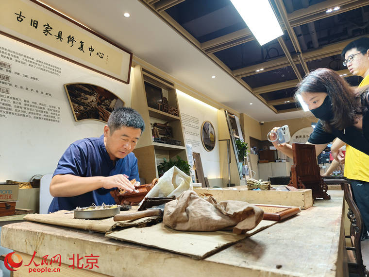 跟着全国劳模解锁京作非遗的“匠心密码”