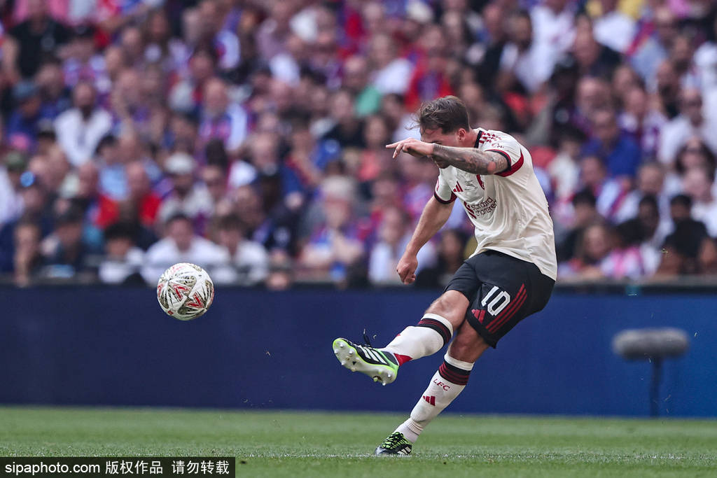 利物浦不再报价伊萨克？纽卡跟队：红军走到这一步了，不会放弃！