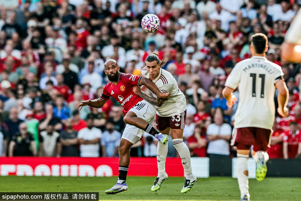 马拉西亚留队还是转会沙特？曼联后卫的未来悬而未决