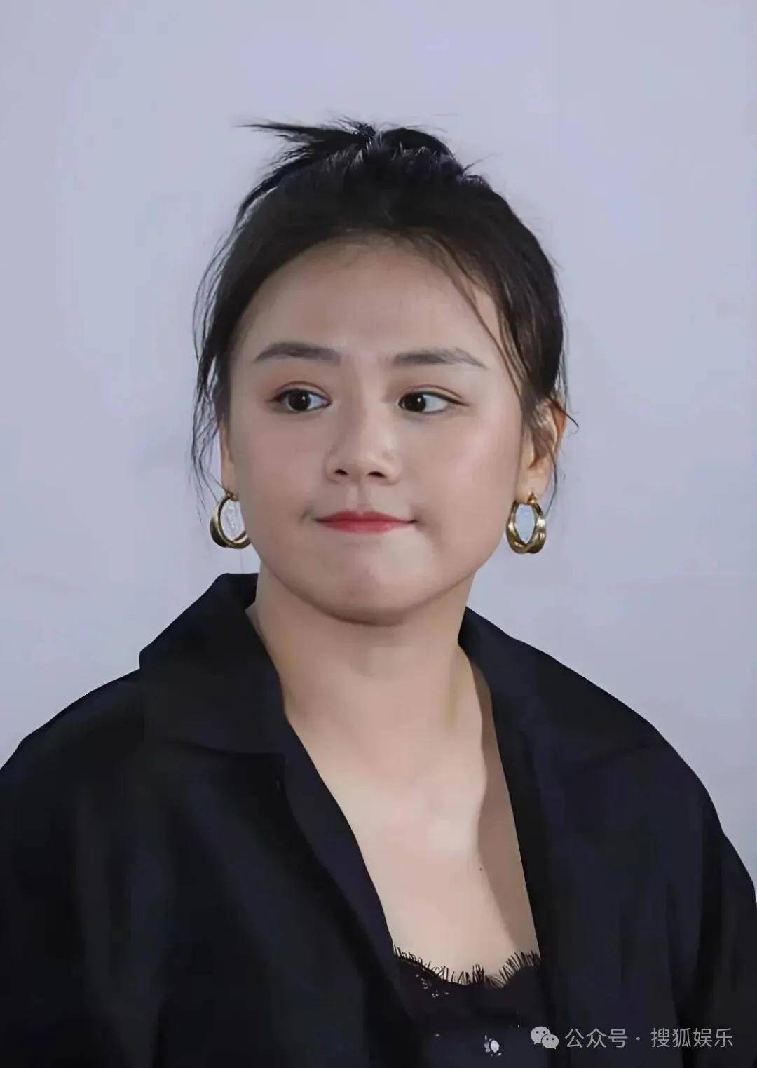 被全网劝分的这对终于分手了？她最近的状态确实肉眼可见的好！