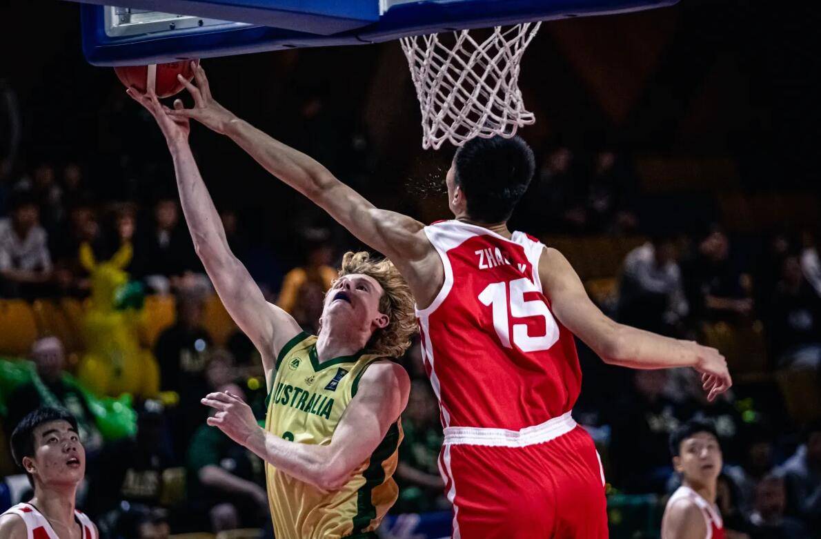 U16男篮亚洲杯-中国不敌澳大利亚 时隔7年再夺银牌