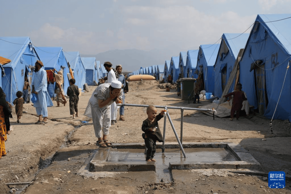 中国驻阿富汗大使馆赴阿地震灾区慰问