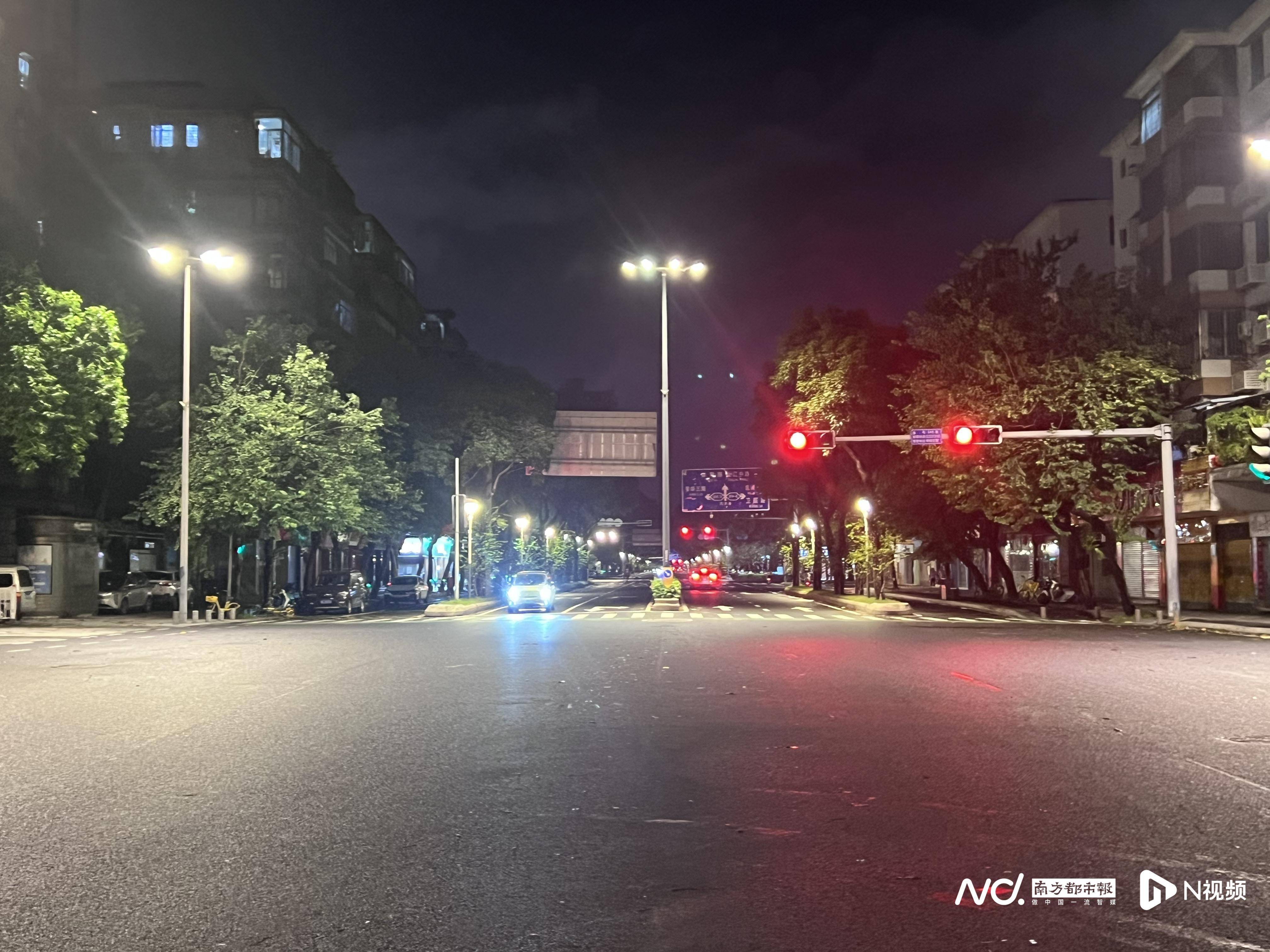 佛山官宣解除“五停”后两小时内,我们在街头看见