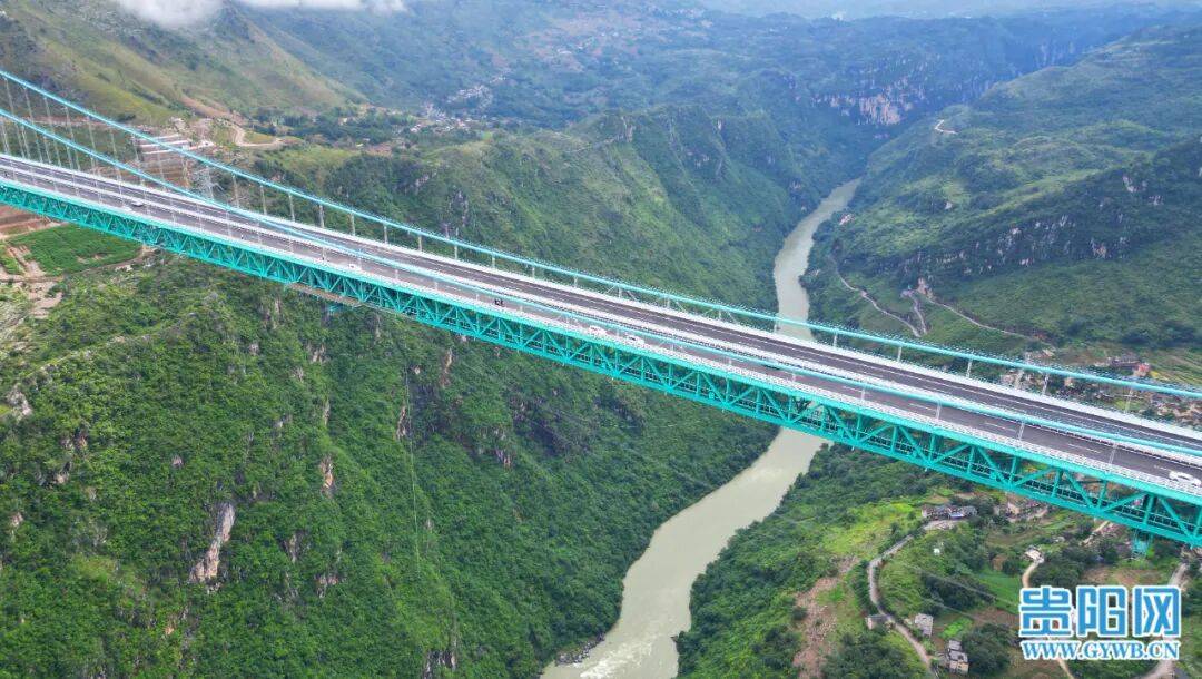 花江峡谷大桥旅游区明日试运营
