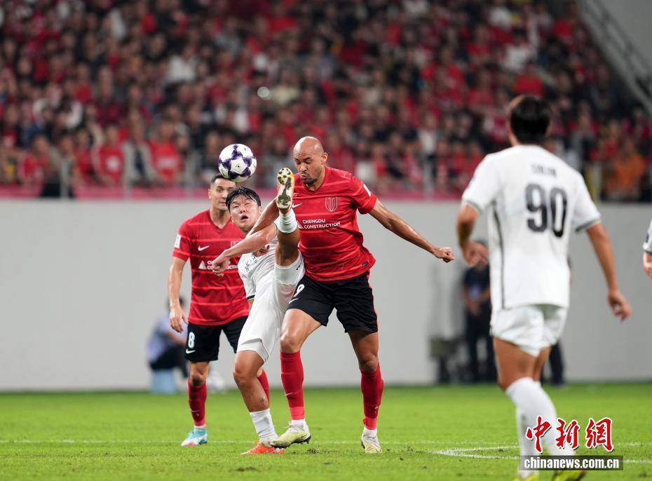 2025/2026亚足联冠军精英联赛第2轮：成都蓉城队1比0胜韩国江原FC队
