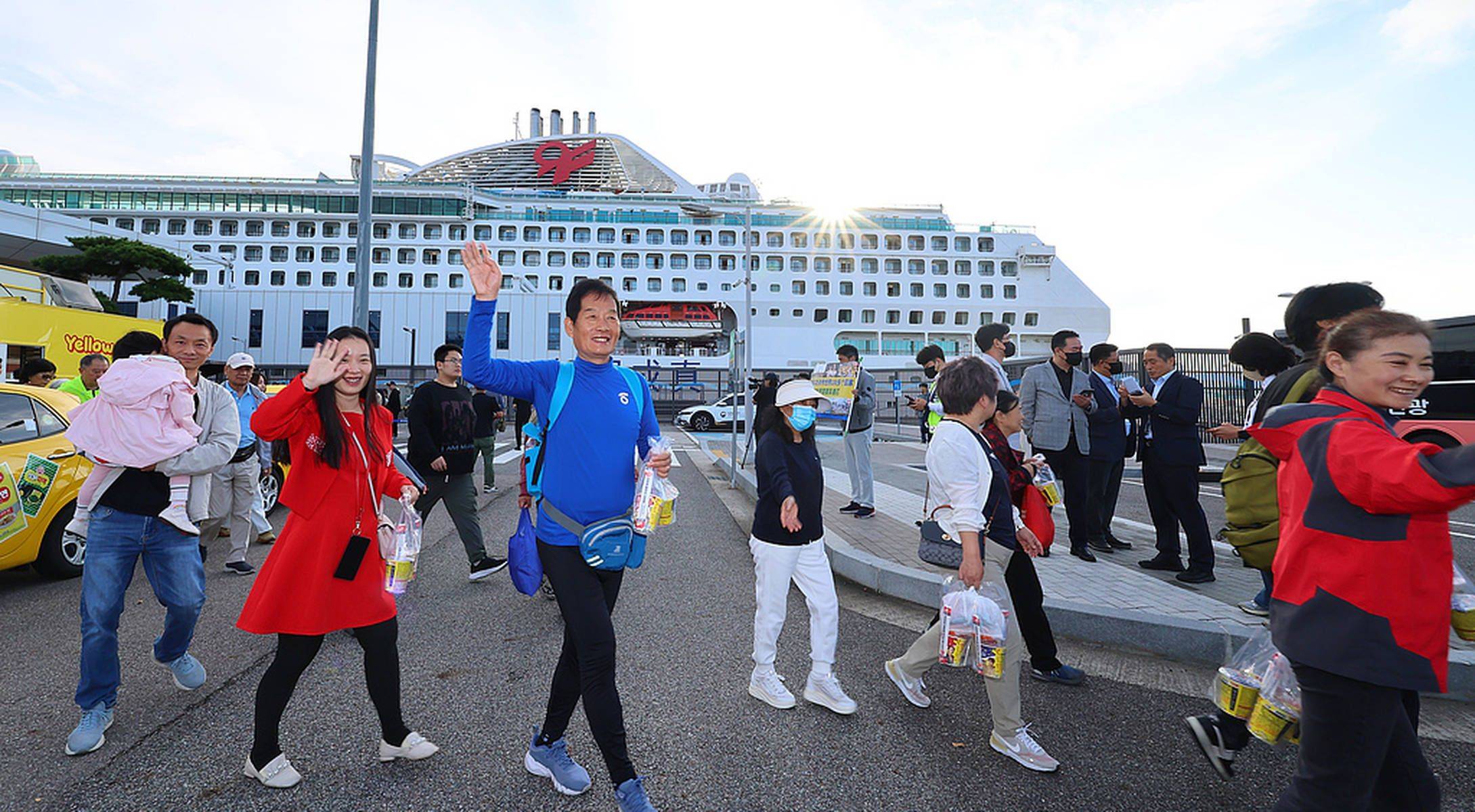 国庆中秋期间，韩国惊现有组织的反华示威，谁在刻意恶心中国人？