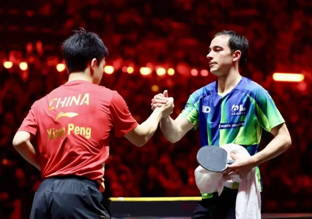 孙颖莎、王曼昱女单争金，王楚钦、向鹏挺进男单4强 | WTT中国大满贯