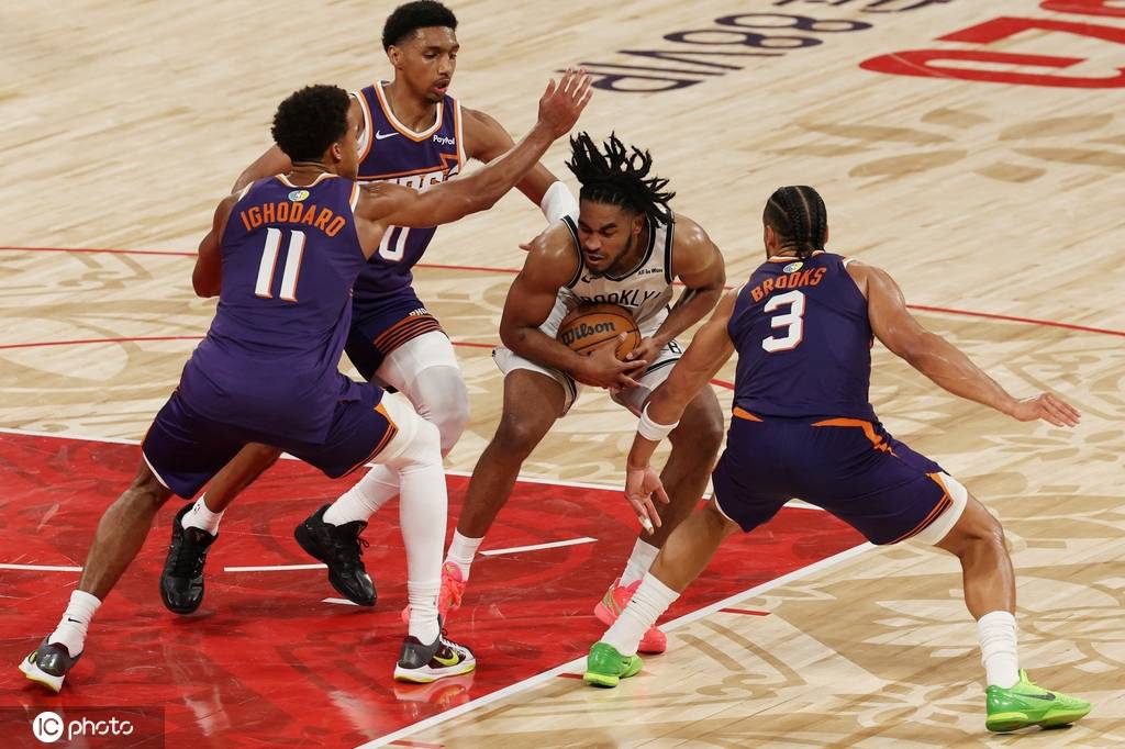 曾凡博1断3犯布克18+5+5 NBA中国赛太阳加时胜篮网