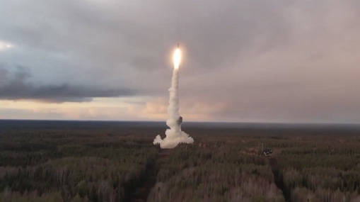 周波:既然美国坚持把中美关系定义为战略竞争,那么中国会说:好吧