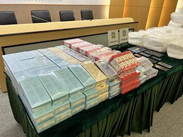 卖淫集团被端，120人落网！查获安全套超10000个