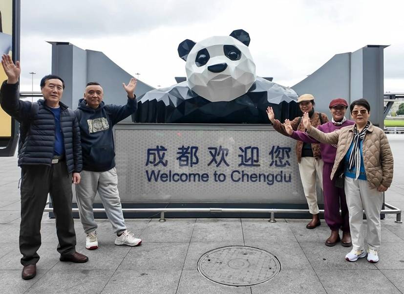 70后或为“最有钱”一代退休老人:错峰旅游主力,走得更远,更舍得花钱