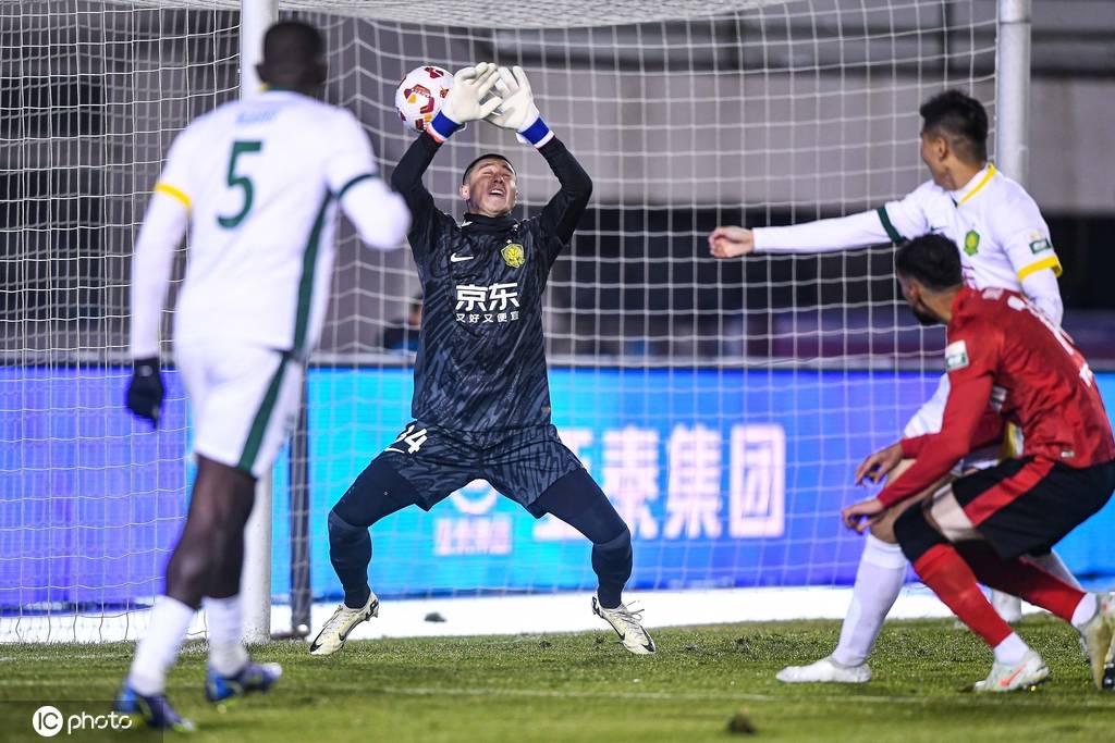 中超-塞鸟反戈法比奥梅开二度 亚泰0-4国安保级希望渺茫