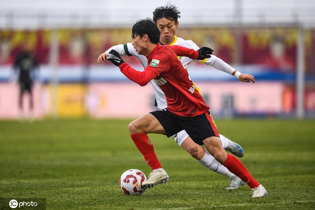 中超-塞鸟反戈法比奥梅开二度 亚泰0-4国安保级希望渺茫