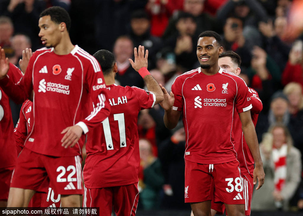 英超-萨拉赫破门赫拉芬贝赫建功 利物浦2-0维拉止四连败